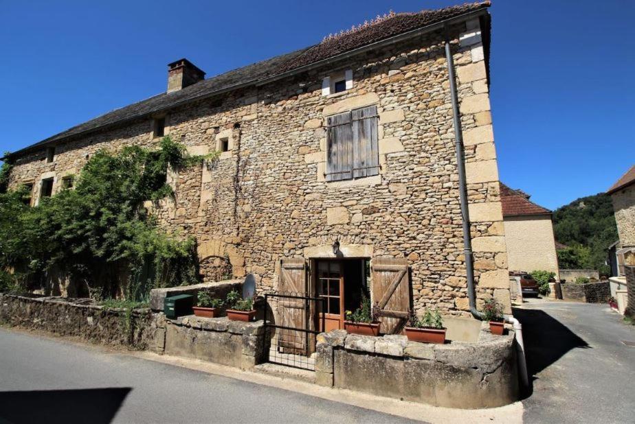 Joli Gite Pour 5 Personnes : Chez Cherrie Saint-Julien-de-Lampon Exterior foto
